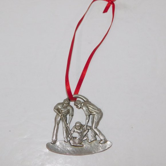 3 men Curling Pewter Christmas Tree Ornament 2" x 2" - Picture 2 of 3